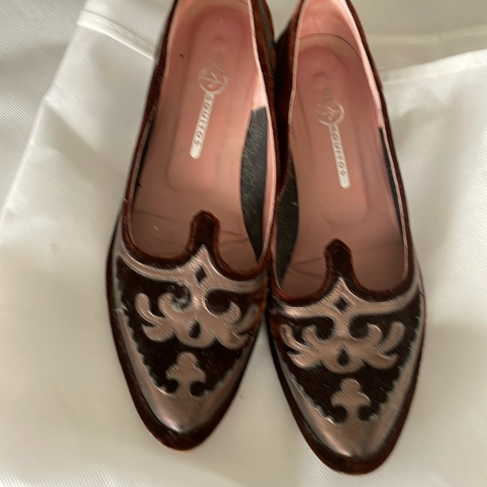 Kitten heels
